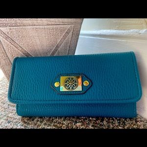 Beautiful teal wallet💟
